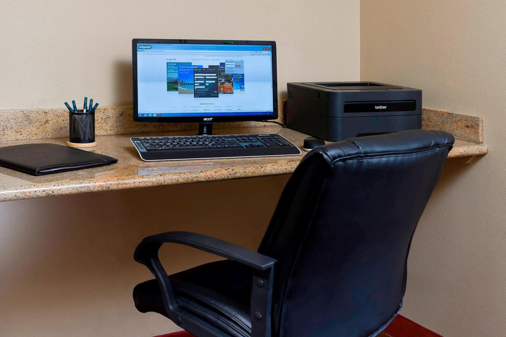 Sonesta Simply Suites Houston Brookhollow Екстериор снимка