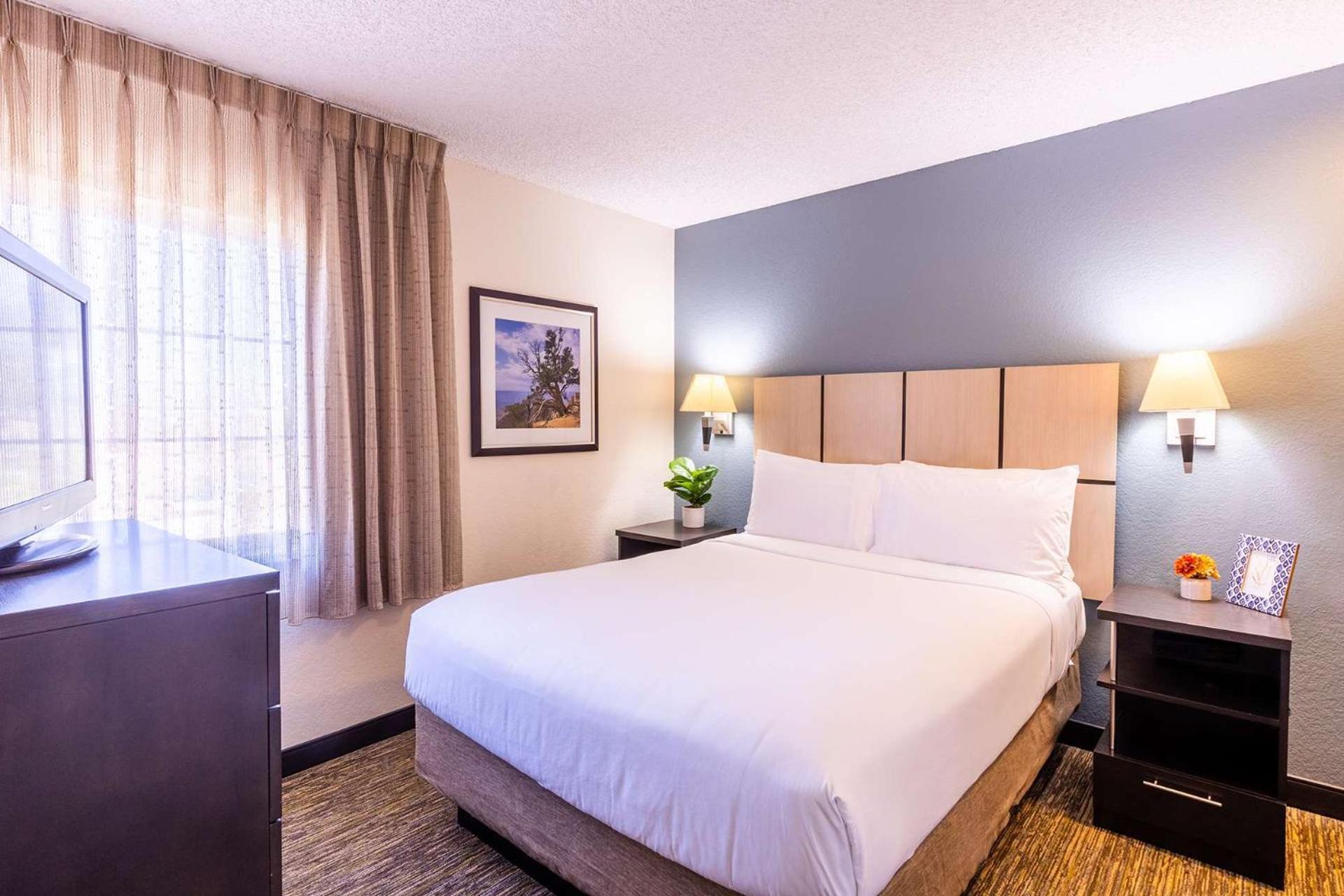 Sonesta Simply Suites Houston Brookhollow Екстериор снимка