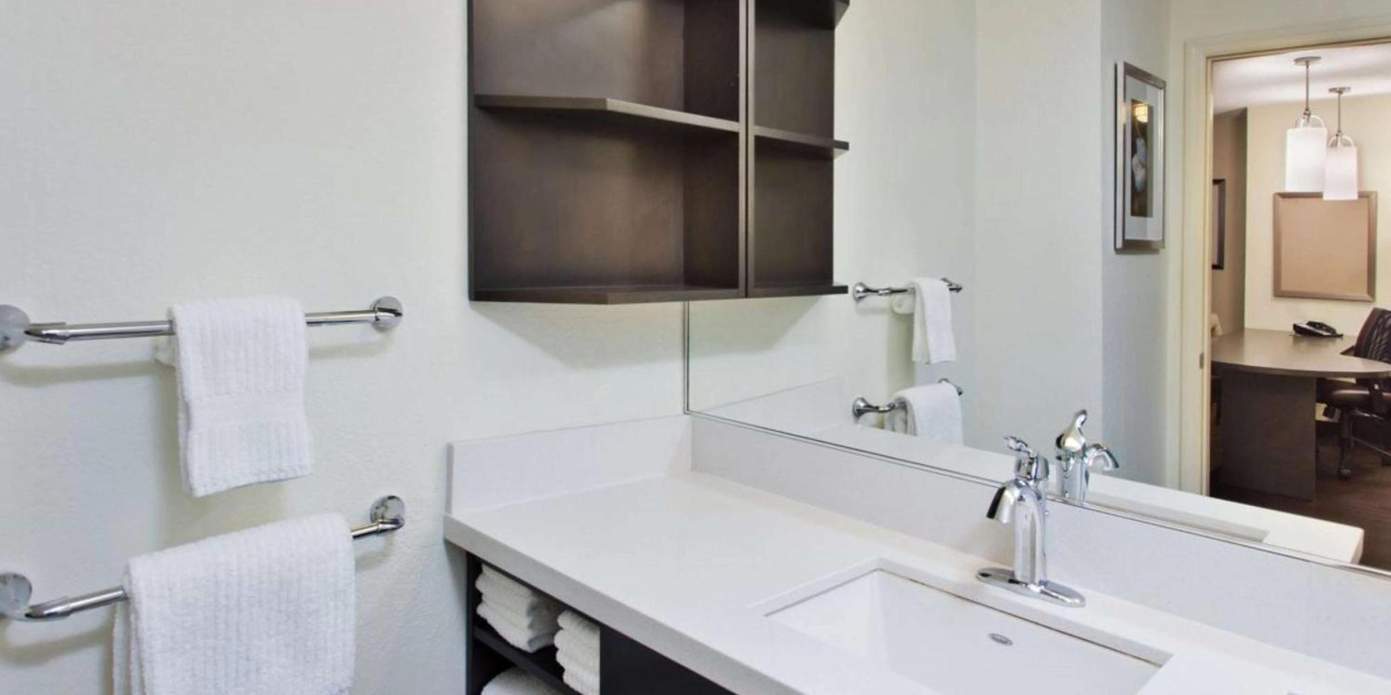Sonesta Simply Suites Houston Brookhollow Екстериор снимка