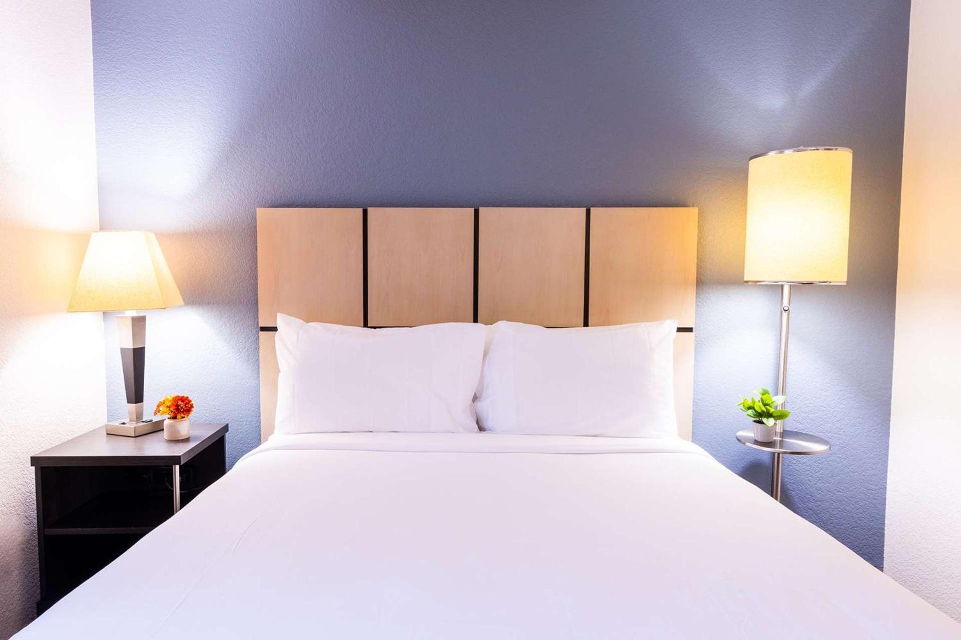 Sonesta Simply Suites Houston Brookhollow Екстериор снимка
