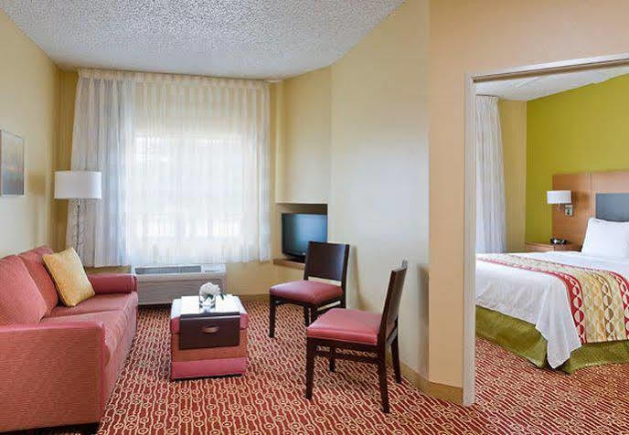 Sonesta Simply Suites Houston Brookhollow Екстериор снимка