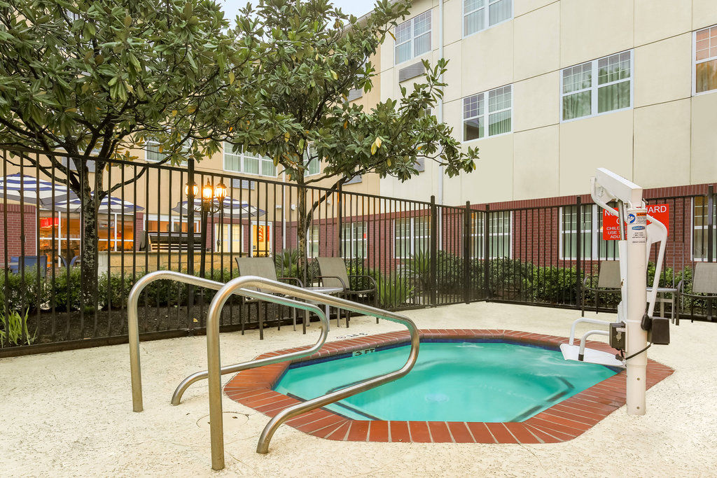 Sonesta Simply Suites Houston Brookhollow Екстериор снимка